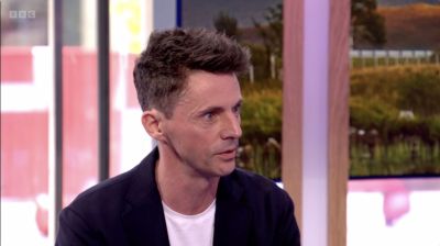 107one_show_107107.jpg