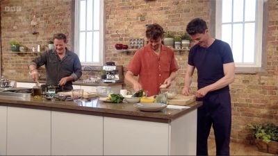 28saturday_kitchen_resized.jpg